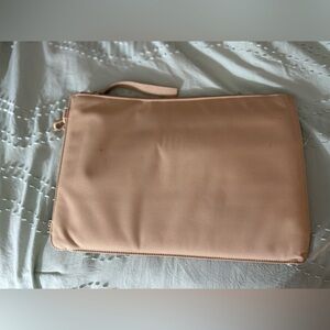 Beis Laptop sleeve with wristlet